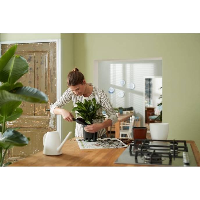 Inserir sistema de rega automática Elho 33 cm