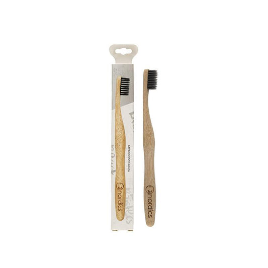 Escova de dentes de bambu para adultos Nordic Oral Care com carvão Binchotan