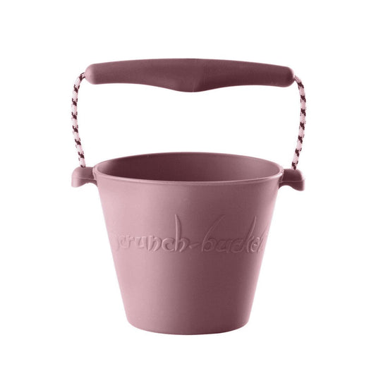 Balde de praia em silicone amassado rosa pastel