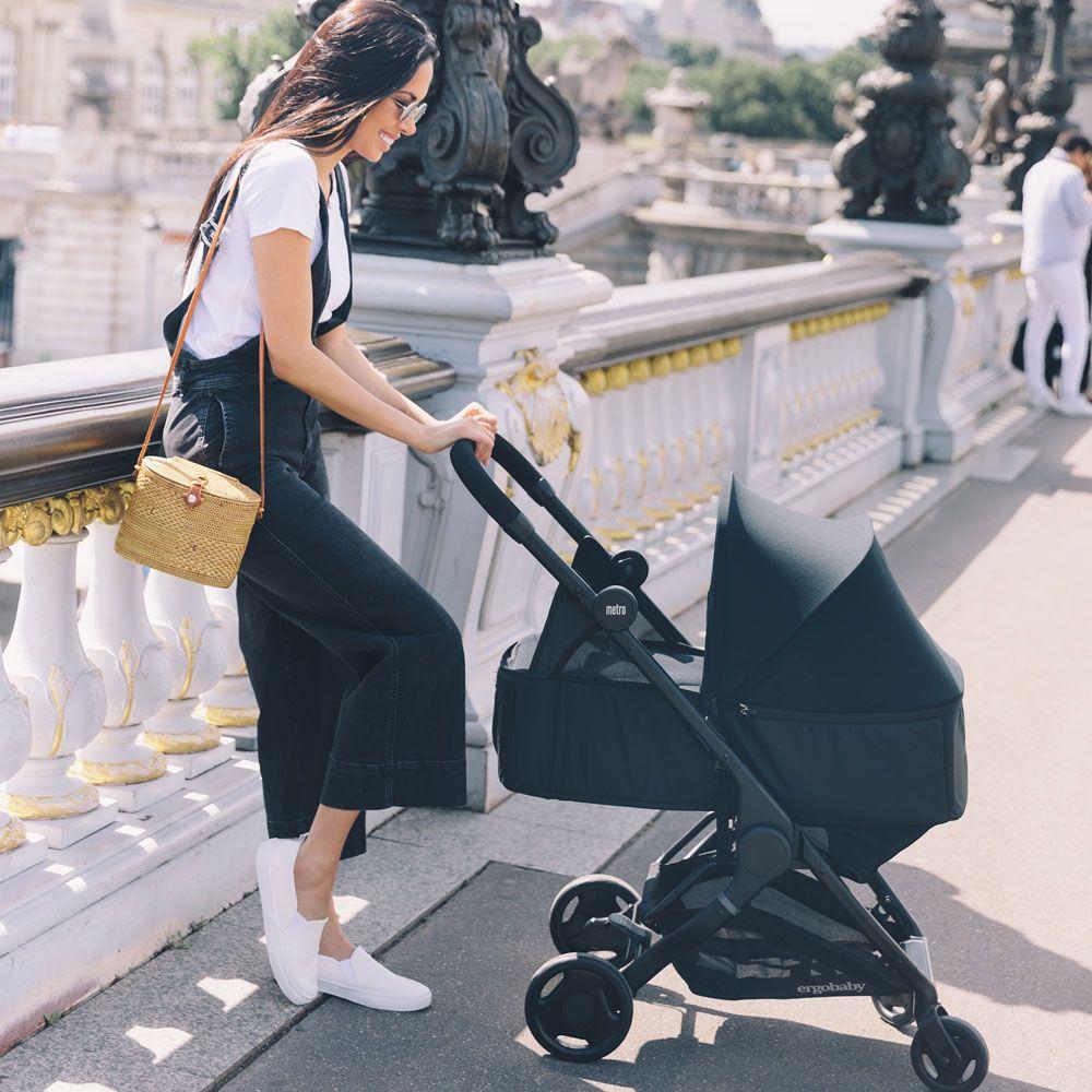 Kit Ergobaby Metro para recém-nascido preto (REFORMADO)