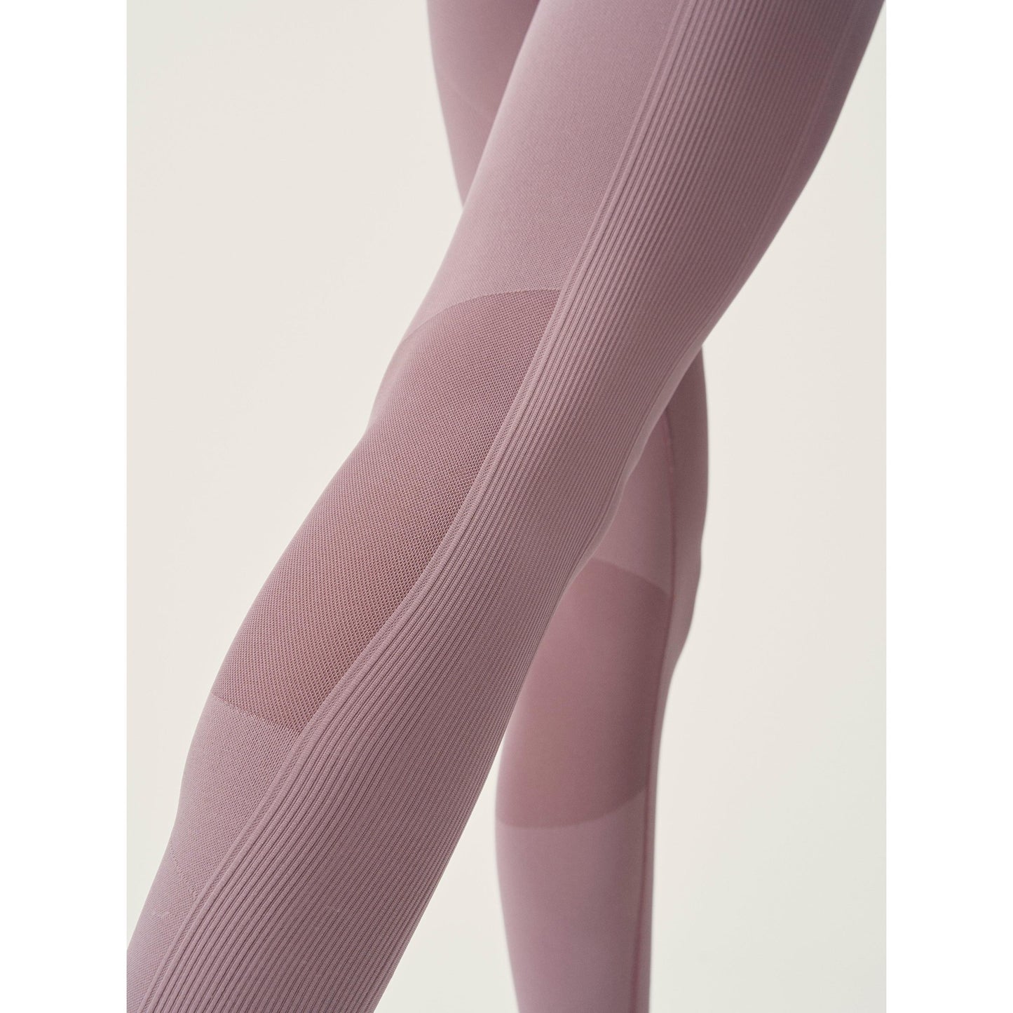 Calça legging Keren Woodrose Born Living Yoga tamanho M