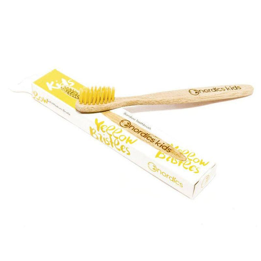 Escova de dentes de bambu Nordics Oral Care para crianças, amarela