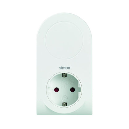 Adaptador com 3 pinos USB e um cabo roll-up + 1 porta USB A + 1 tomada 16A Simon
